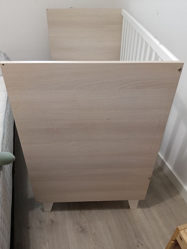 Cuna  colecho+ colchón, medidas estándar.