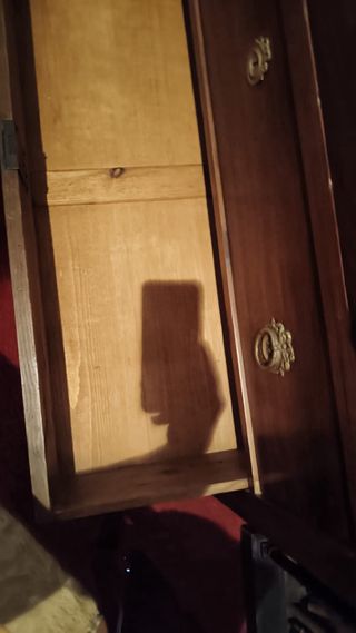 Cómoda antigua de madera