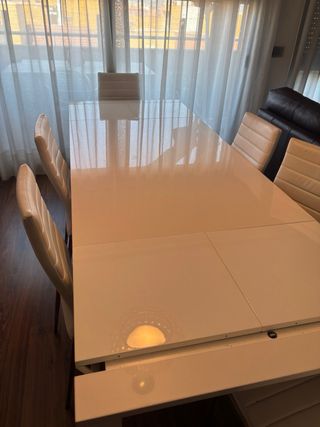 Mesa Comedor Blanca Extensible y 6 Sillas 
