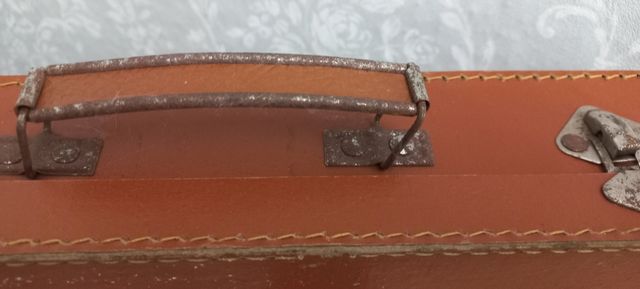 Antiguo maletín de cartón,cabás