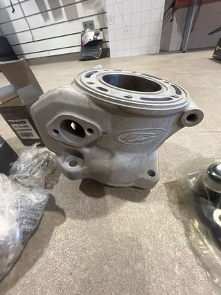 Cilindro, culata, pistón Beta RR 125 2020-2023