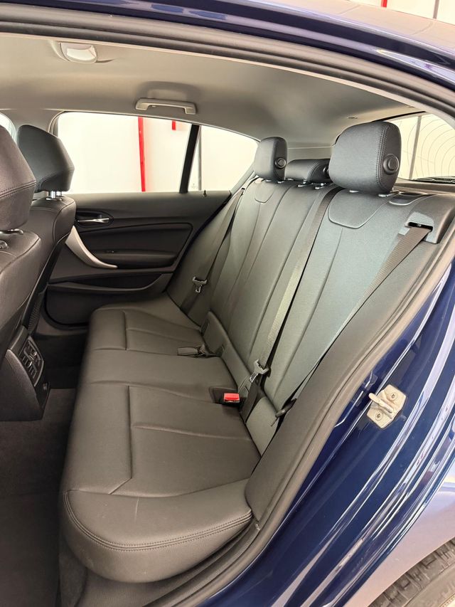 BMW Serie 1 - 116d Automatico Año 2018