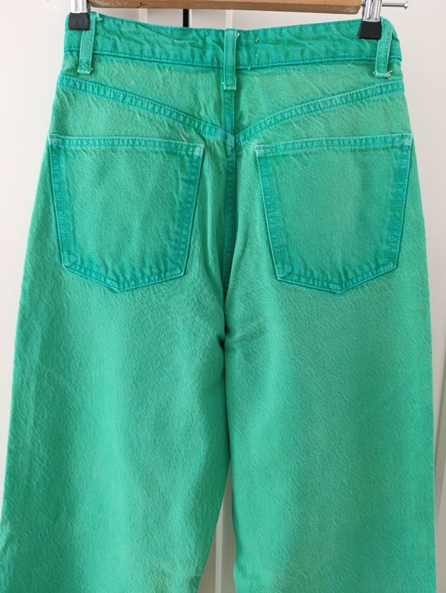 Pantalones verde - Zara