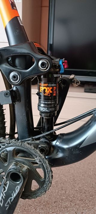 Bicicleta Giant MTB Doble Suspensión talla M 