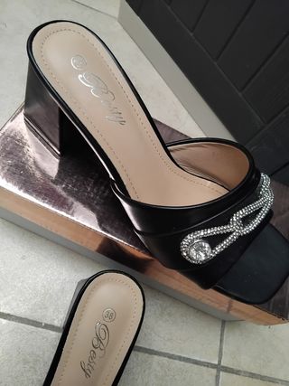 Sandali Besty neri, tacco 38