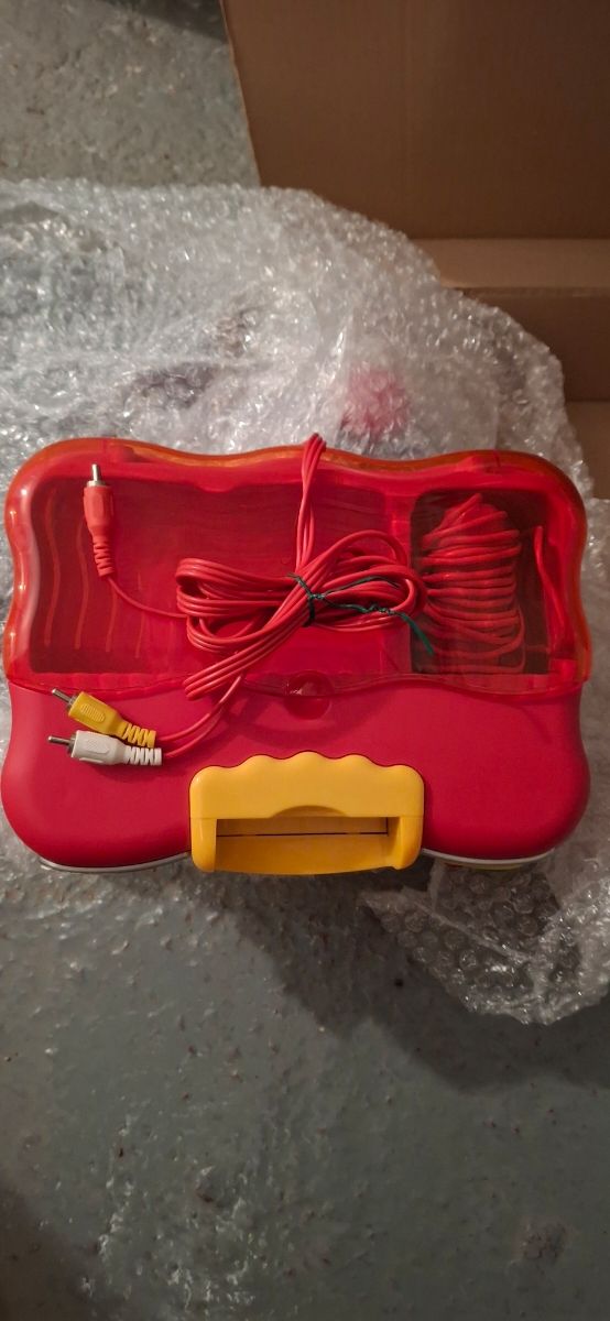 Vendo 2 mandos y gratis consola