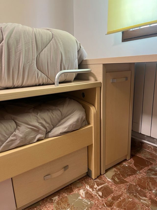 Habitación juvenil completa.