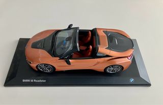 BMW i8 Roadster - Maqueta