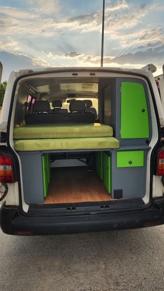 Camper Volkswagen Transporter T5 2003