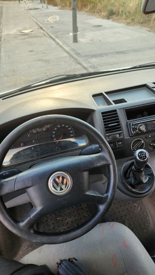 Camper Volkswagen Transporter T5 2003