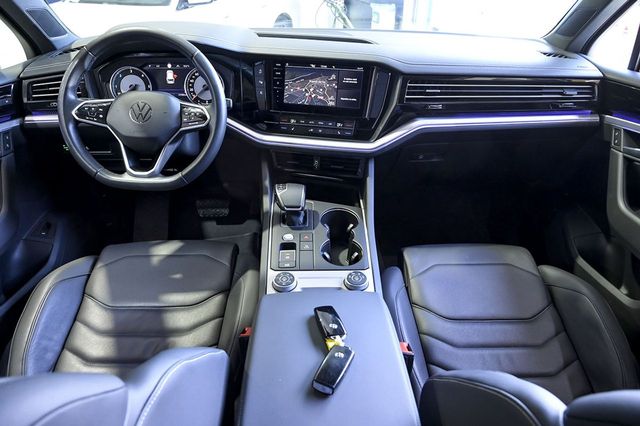 Volkswagen Touareg   Prem Eleg 3.0 V6 TDI 210kW Tip 4M 