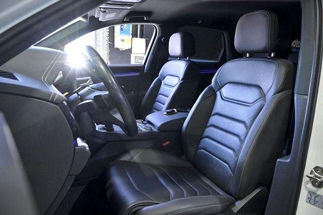 Volkswagen Touareg   Prem Eleg 3.0 V6 TDI 210kW Tip 4M 