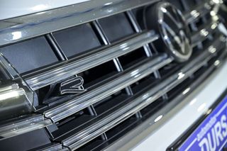 Volkswagen Touareg   Prem Eleg 3.0 V6 TDI 210kW Tip 4M