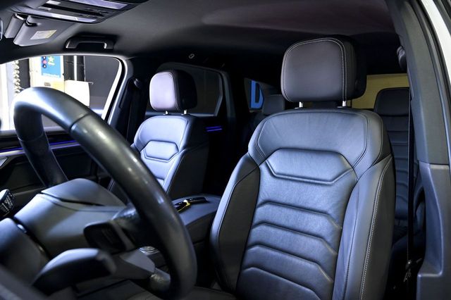 Volkswagen Touareg   Prem Eleg 3.0 V6 TDI 210kW Tip 4M 