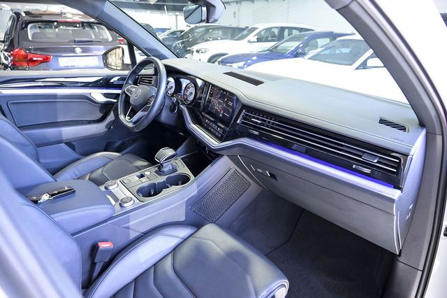 Volkswagen Touareg   Prem Eleg 3.0 V6 TDI 210kW Tip 4M 