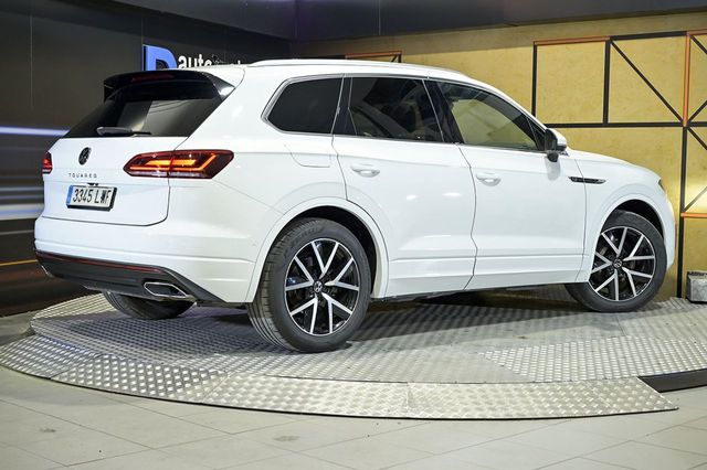 Volkswagen Touareg   Prem Eleg 3.0 V6 TDI 210kW Tip 4M 