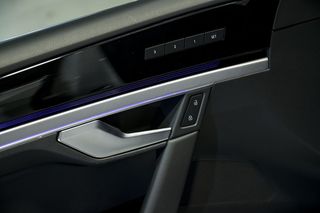 Volkswagen Touareg Prem Eleg 3.0 V6 TDI 210kW Tip 4M