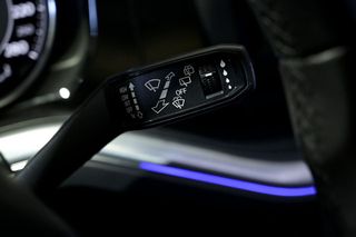 Volkswagen Touareg Prem Eleg 3.0 V6 TDI 210kW Tip 4M