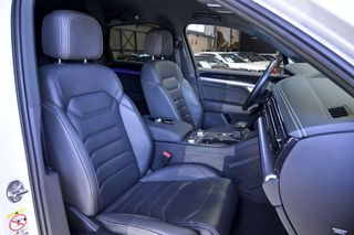 Volkswagen Touareg Prem Eleg 3.0 V6 TDI 210kW Tip 4M