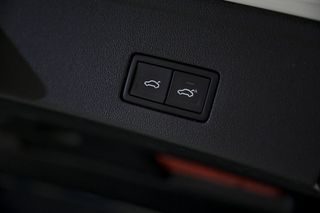 Volkswagen Touareg Prem Eleg 3.0 V6 TDI 210kW Tip 4M