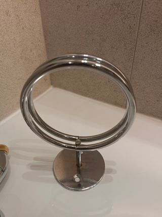 Colgadores baño dorados metal