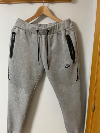 Chándal Nike gris