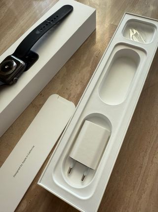 Apple Watch Series 5 GPS 44mm - Negro