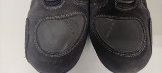 Botas tipo zapatillas moto Dainese, talla 40