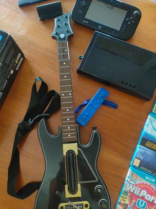 Wii U 32 GB+ 13 juegos +guitarra guitar Hero 