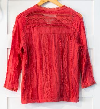 Blusa roja encaje Rosalita McGee