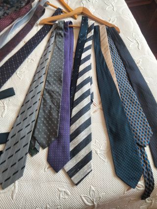 12 Corbatas - Massimo Dutti - Italianas