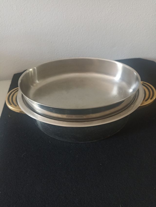 Olla acero inox. 18/10 + accesorios