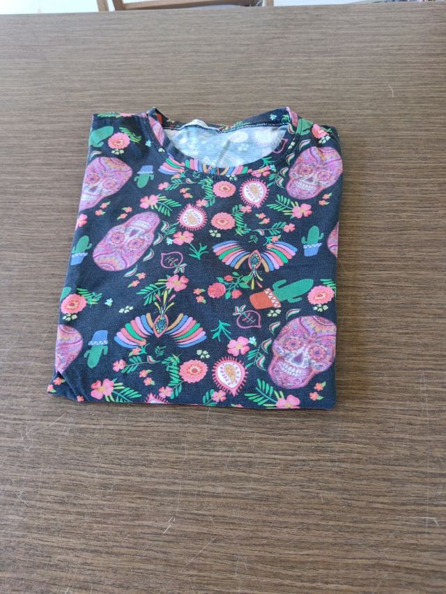 Camiseta Calaveras & Plumas. Segunda de regalo