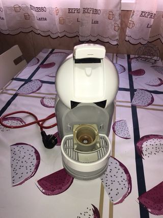 Cafetera Krups Dolce Gusto modelo k120