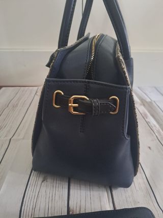 Bolso Guess bandolera beige y azul