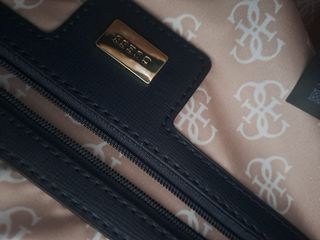 Bolso Guess bandolera beige y azul