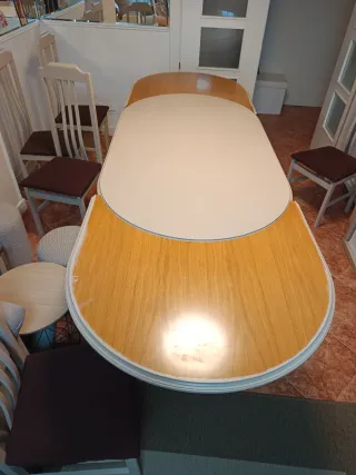 Mesa comedor ovalada + 6 sillas