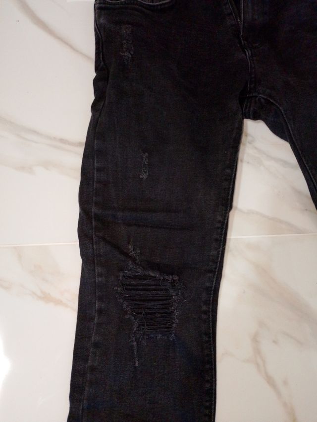 Jeans Pull&Bear negros rotos M