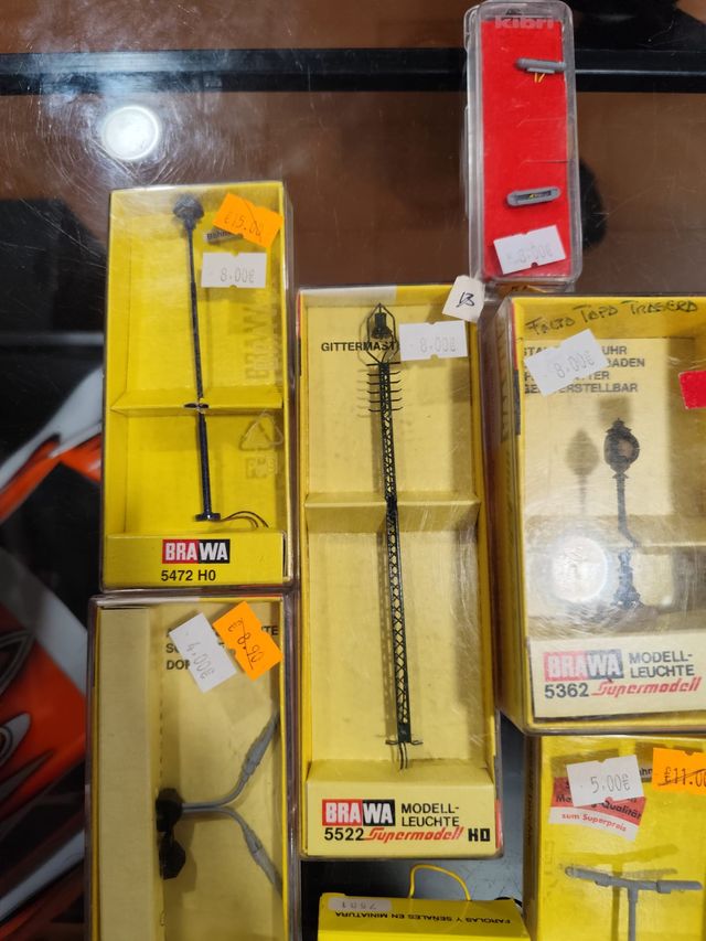 Farolas a escala H0 - Iluminación tren