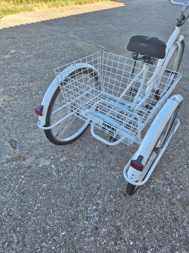 Bicicleta triciclo Ridgeyard blanca COMO NUEVA