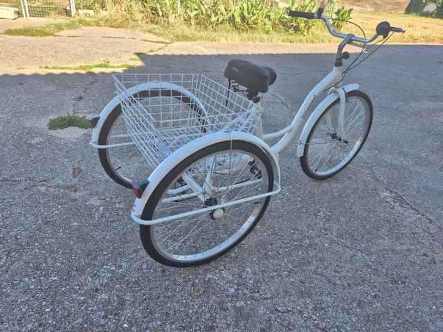 Bicicleta triciclo Ridgeyard blanca COMO NUEVA