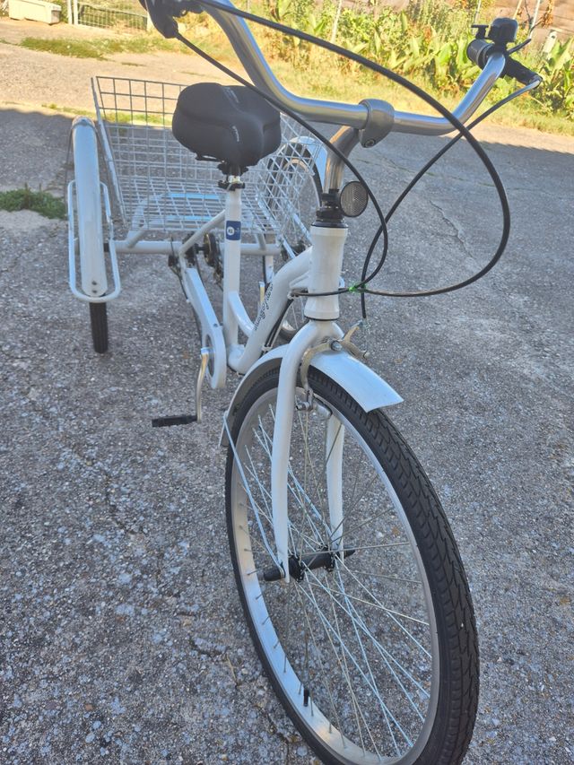 Bicicleta triciclo Ridgeyard blanca COMO NUEVA