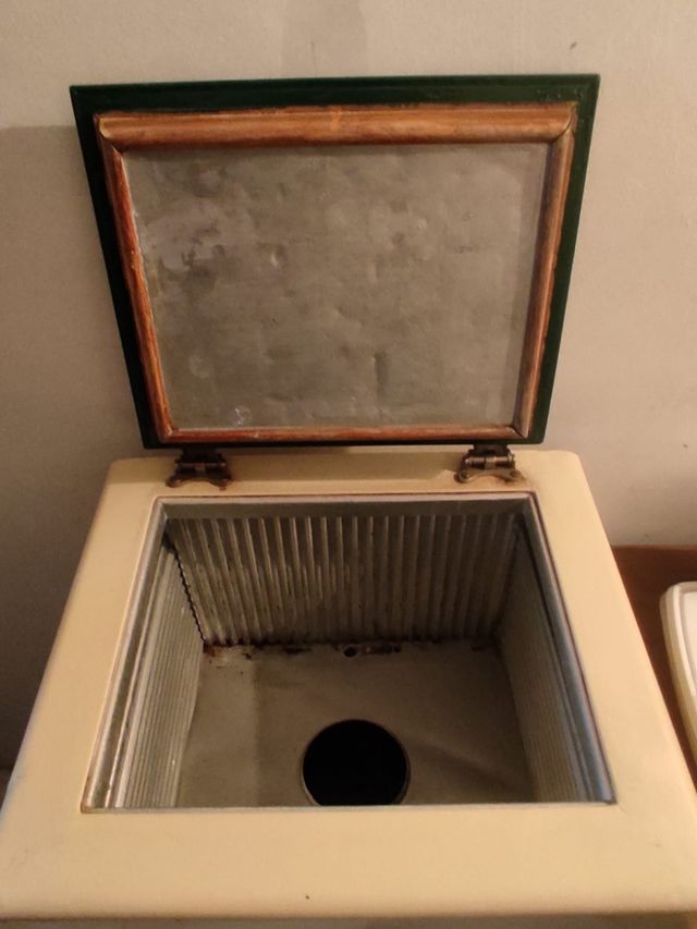 Nevera antigua años 50