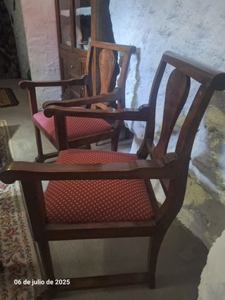 2 Sillones antiguos de madera
