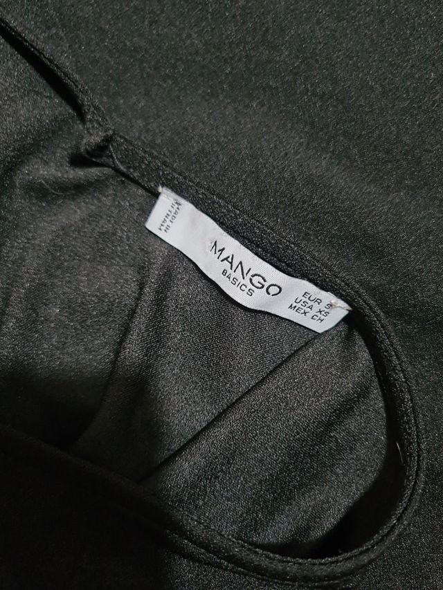 Vestido negro Mango