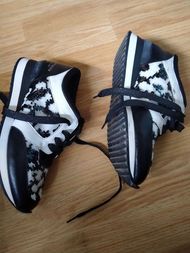 Zapatillas sixtyseven blancas y negras