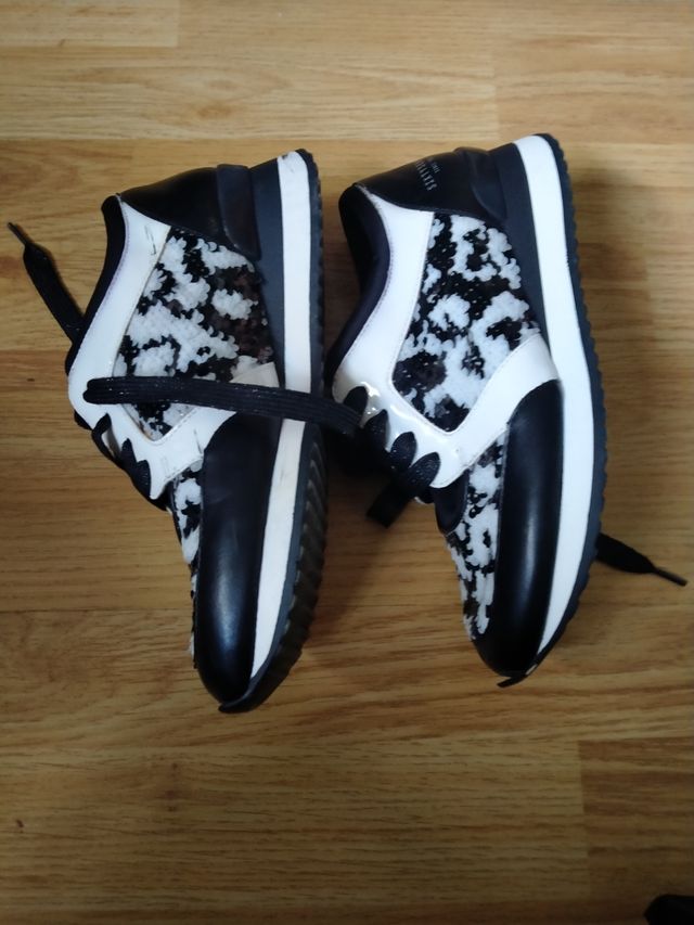 Zapatillas sixtyseven blancas y negras