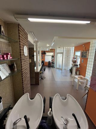 Traspaso Peluquería por jubilación!”