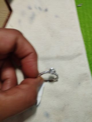 Anillode oro 14kt y  creados diamante