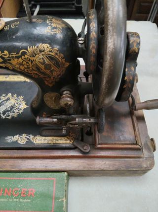 Máquina coser Singer antigua